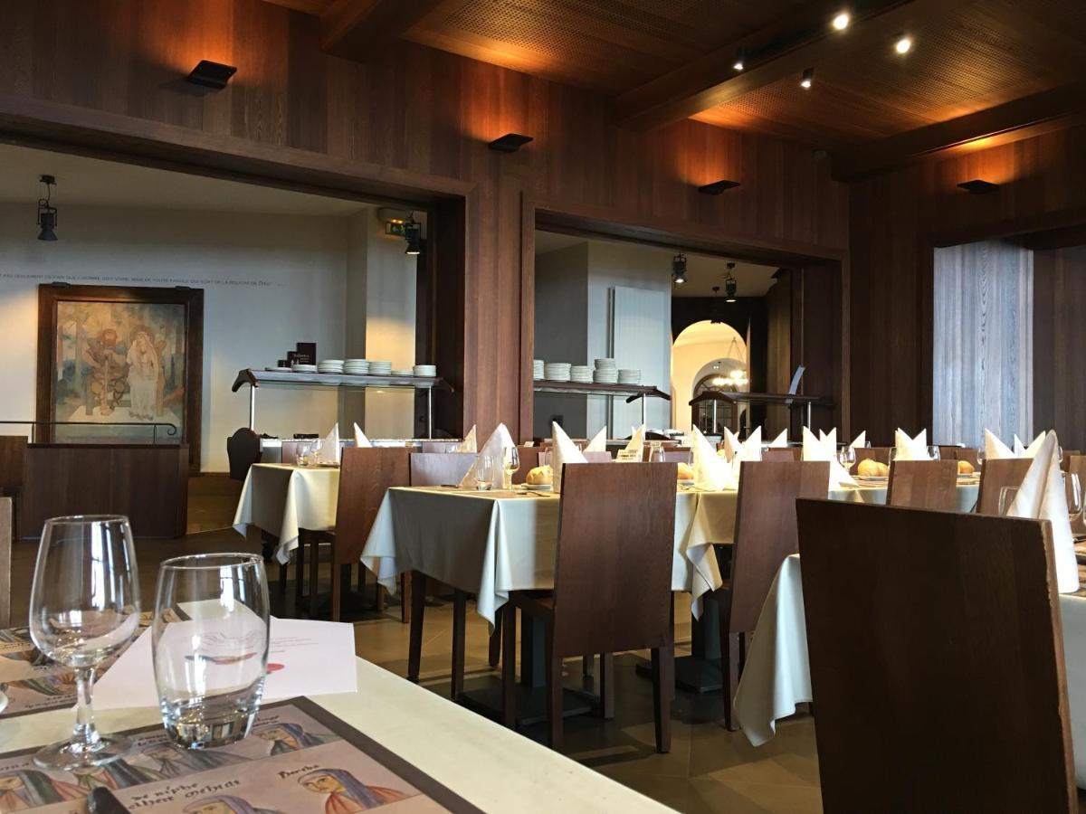 Hotel-Restaurant Mont Sainte-Odile Отротт Экстерьер фото